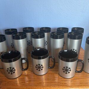 Set of Vintage West Bend Thermo Serv Insulated Tumblers 16 oz (11) and 3 mugs